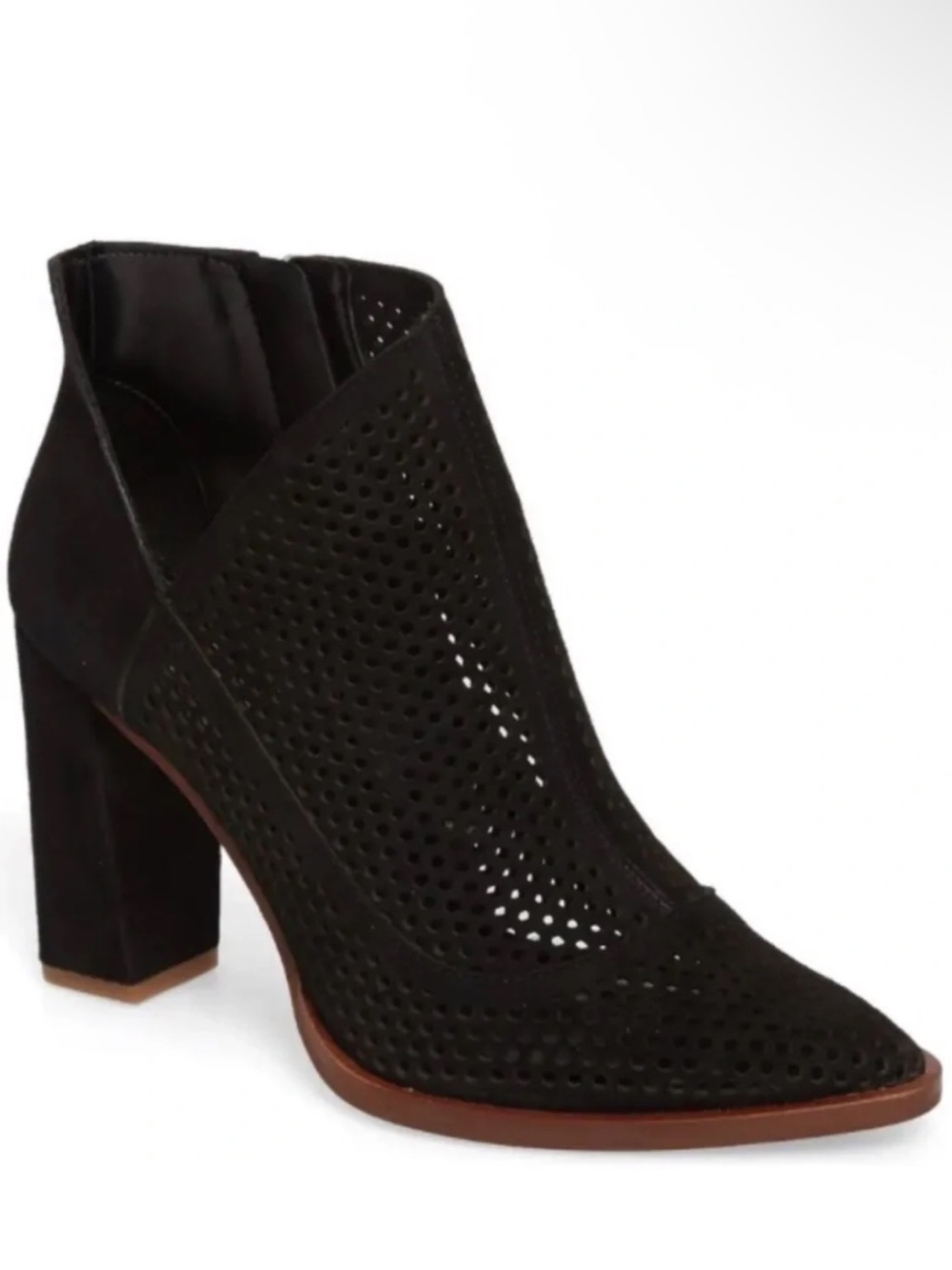 Vince Camuto LEVESNA Black Perforated Pointed Toe Ankle Booties 7.5